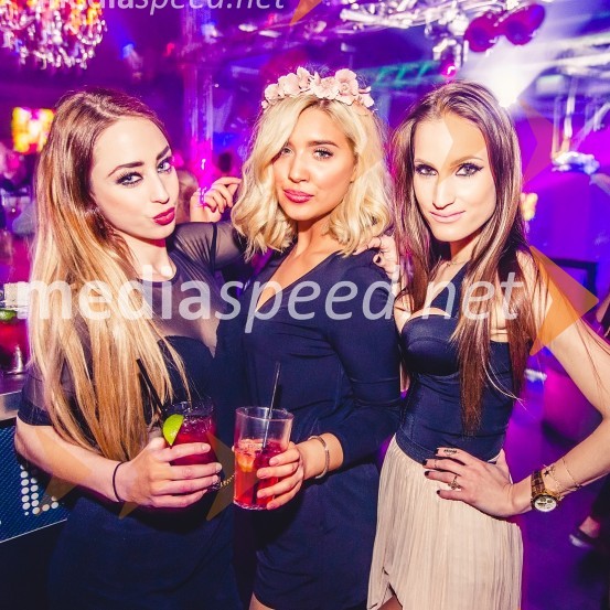 Fashionista VIP Clubbing ft. Blubird