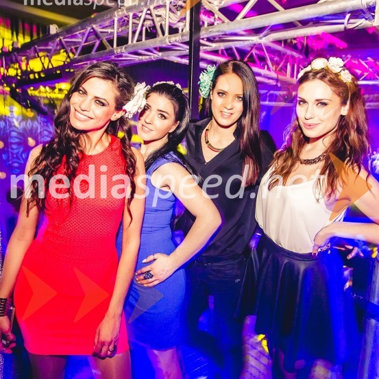  Nataša Naneva, manekenka;  ... ;  ... ;  Lea Perovšek, Miss športa Slovenije 2010Fashionista VIP Clubbing ft. Blubird