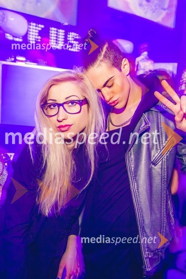 Fashionista VIP Clubbing ft. Blubird