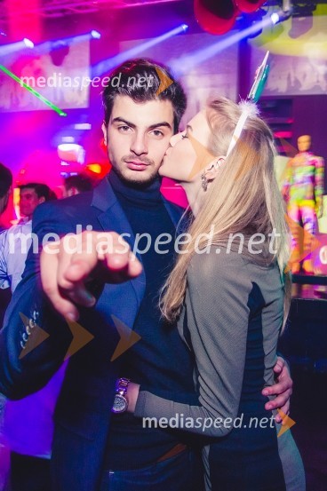 Fashionista VIP Clubbing ft. Blubird