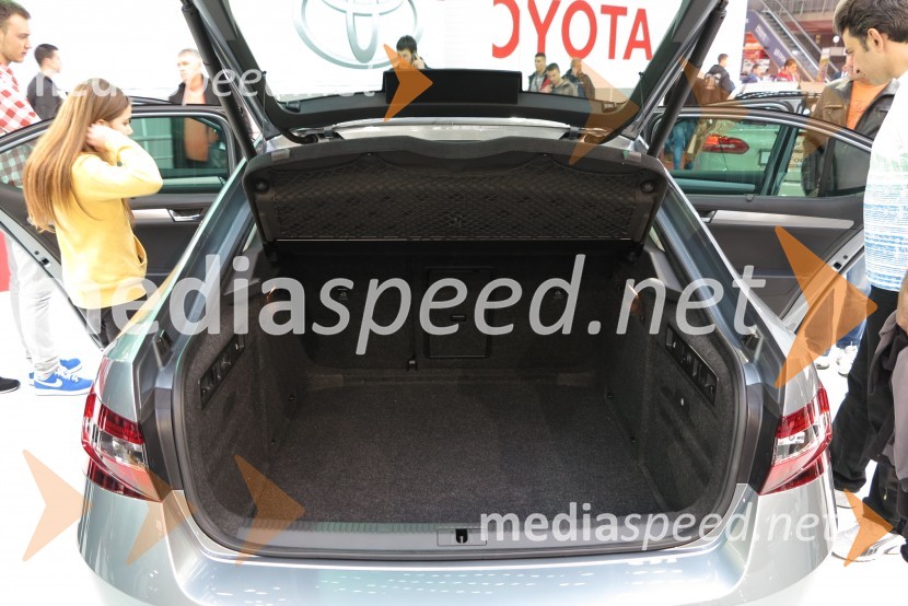 Škoda Superb52. mednarodni sejem avtomobilov v Beogradu