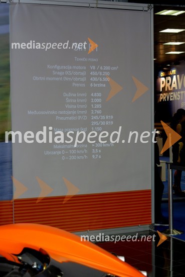 SIN R152. mednarodni sejem avtomobilov v Beogradu