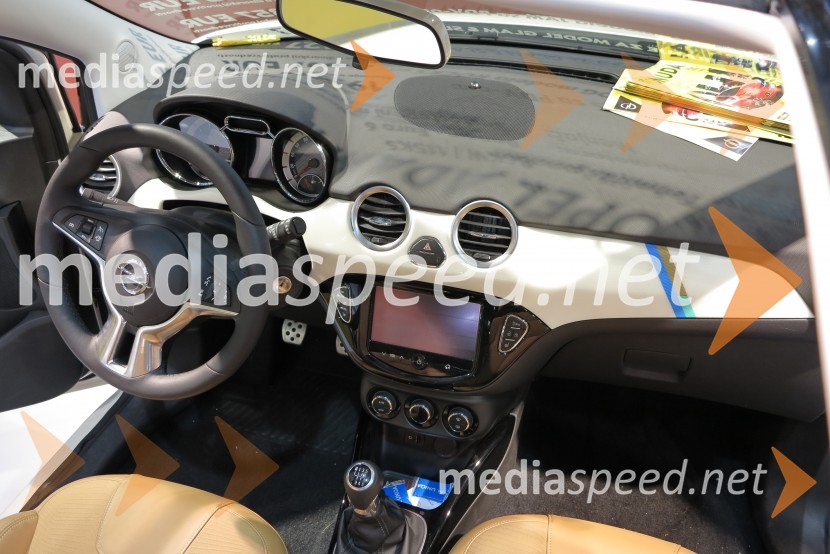 52. mednarodni sejem avtomobilov v Beogradu