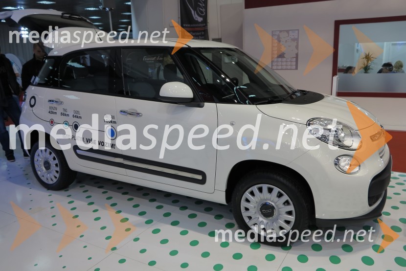 Fiat 500L52. mednarodni sejem avtomobilov v Beogradu