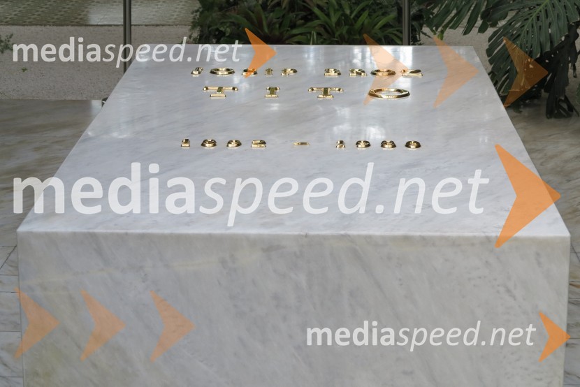 Josip Broz -Tito, grob, Hiša cvetja, Beograd, SrbijaBeograd, Srbija