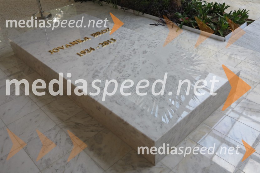 Jovanka Broz, grob, Hiša cvetja, Beograd, SrbijaBeograd, Srbija