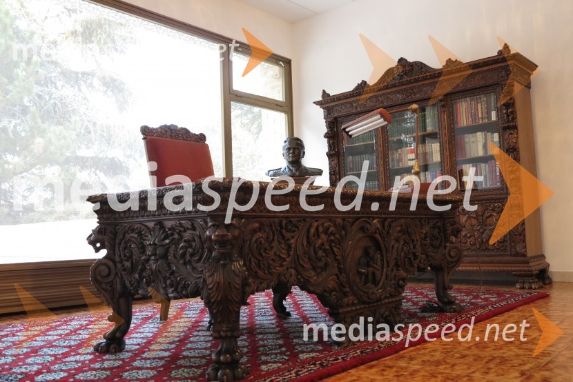 Josip Broz - Tito, pisalna mizaBeograd, Srbija