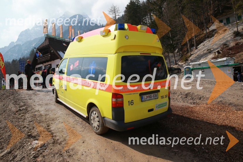 Reševalno vozilo nujne pomočiReševalno vozilo