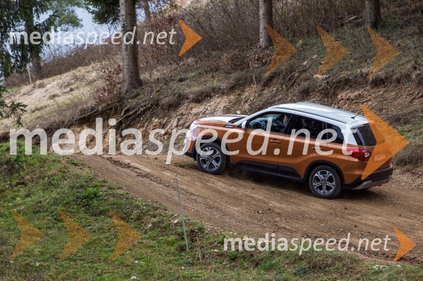 Suzuki VitaraSuzuki Vitara, slovenska predstavitev