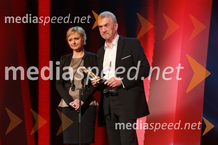  Darja Zgonc, televizijska voditeljica;  Slavko Bobovnik, televizijski voditeljViktorji 2014: kdo so nominiranci in voditelj?