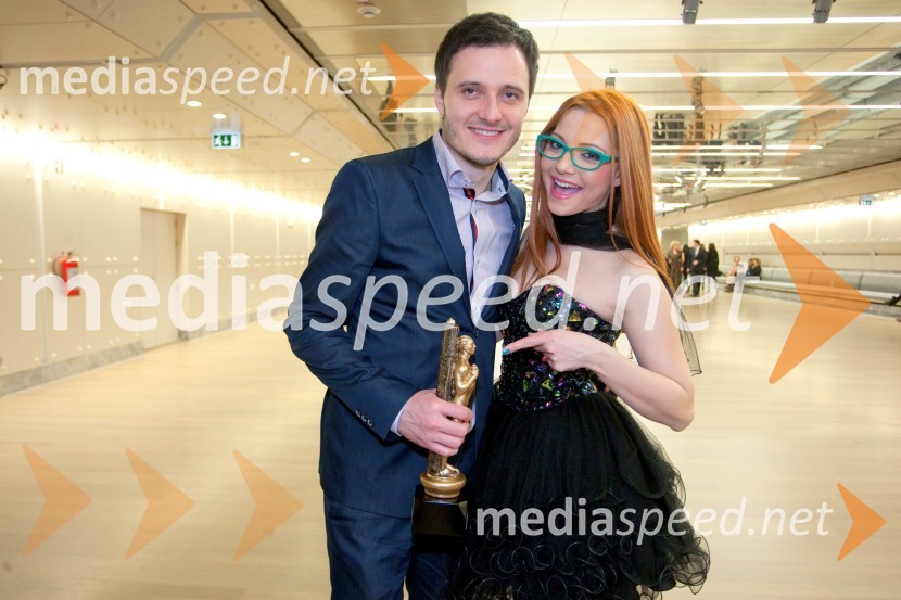  Blaž Švab, pevec, skupina Modrijani;  Tanja Žagar, pevkaViktorji 2014: kdo so nominiranci in voditelj?