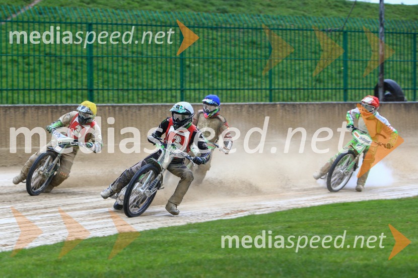  Hynek Štichauer, speedwayist (Hynek Štichauer);  Tomáš Suchánek, speedwayist (AMK ZP Pardubice);  Nick Škorja, Speedwayist;  Maks Gregorič, AMTK LjubljanaUvodna dirka mednarodnega prvenstva parov v speedwayu