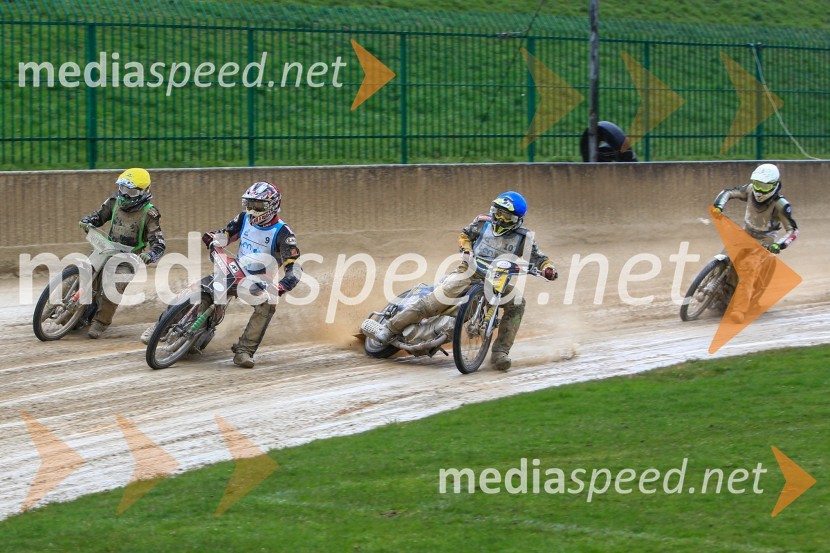 Jaka Kovačič, Speedwayist (SK Unia Donji Kraljevec);  Denis Štojs, speedwayist (AMD Krško);  Paco Castagna, Speedwayist (AMD Krško);  Daniel Gappmaier, Speedwayist (SK Unia Donji Kraljevec)Uvodna dirka mednarodnega prvenstva parov v speedwayu