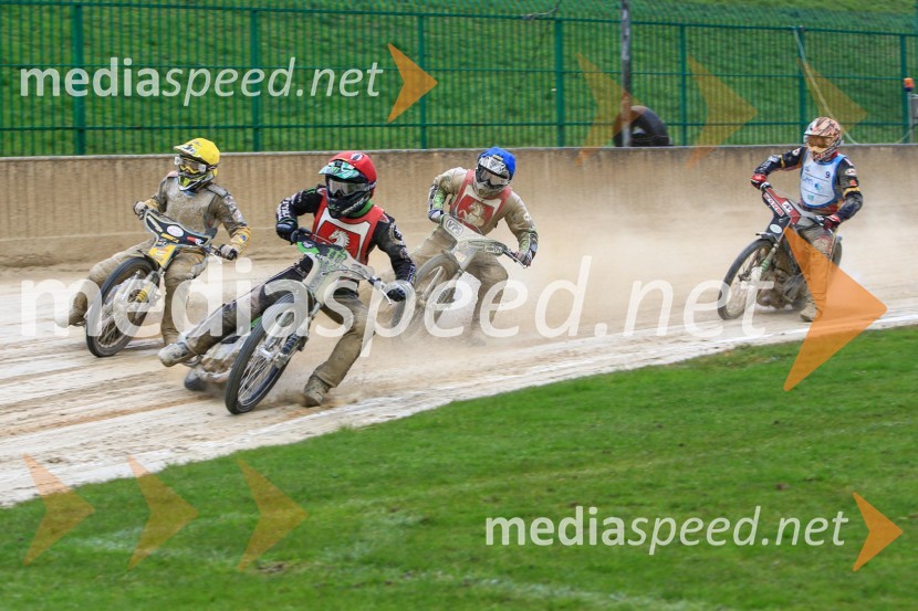  Paco Castagna, Speedwayist (AMD Krško);  Tomáš Suchánek, speedwayist (AMK ZP Pardubice);  Hynek Štichauer, speedwayist (Hynek Štichauer);  Denis Štojs, speedwayist (AMD Krško)Uvodna dirka mednarodnega prvenstva parov v speedwayu