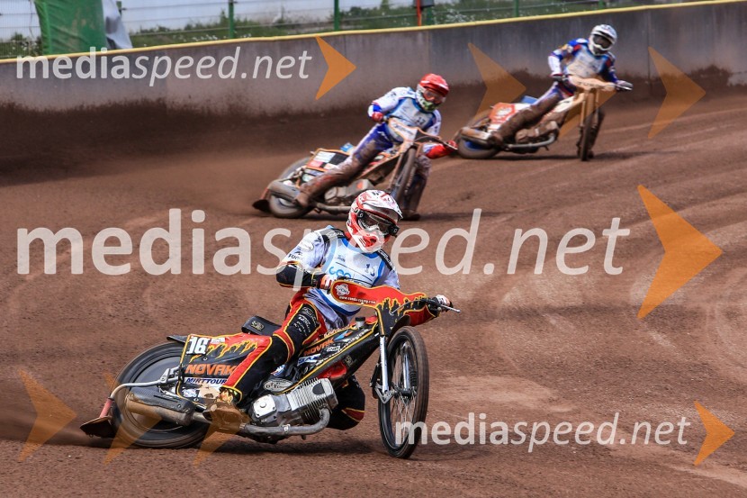  Aleksander Čonda, ST Lendava;  Michal Tomka, speedwayist;  Patrik Buri, (Slovaška)Žagar do prve letošnje zmage