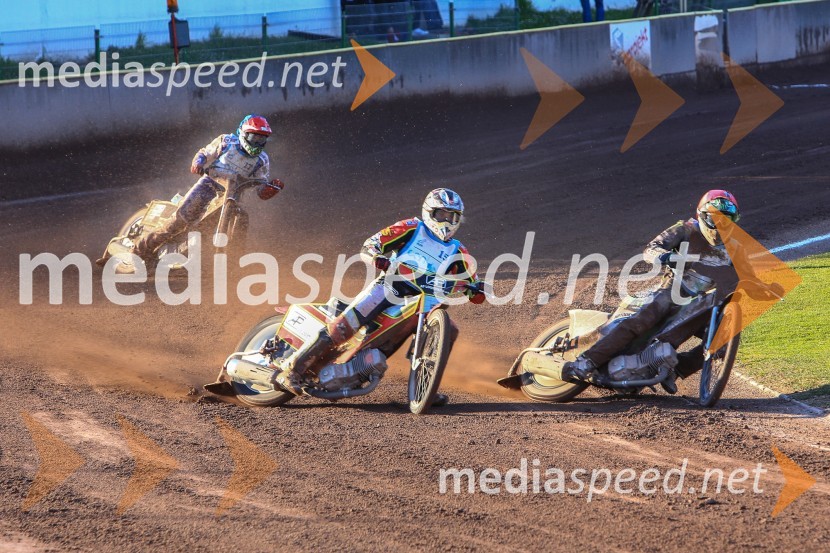  Matic Voldrih, speedwayist (AMTK Ljubljana);  Denis Štojs, speedwayist (AMD Krško);  Tomáš Suchánek, speedwayist (AMK ZP Pardubice)Žagar do prve letošnje zmage