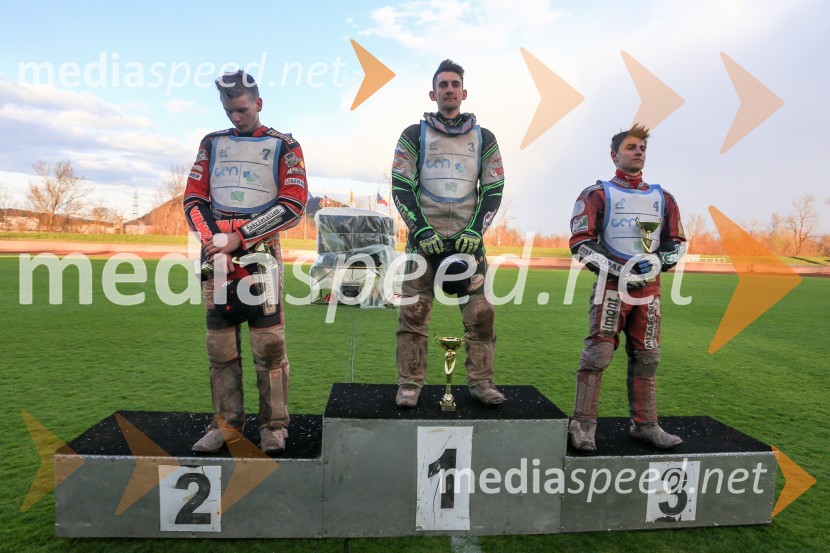  Nick Škorja, speedwayist, (AMTK Ljubljana);  Žiga Kovačič, speedwayist;  Luka Omerzel, speedwayistŽagar do prve letošnje zmage