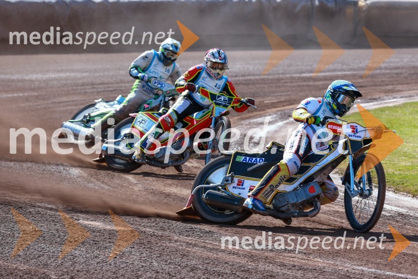  Hynek Stichauer, speedwayist (Češka);  Denis Štojs, speedwayist (AMD Krško);  Jurica Pavlic, speedwayist (SK Unia Donji Kraljevec)Žagar do prve letošnje zmage