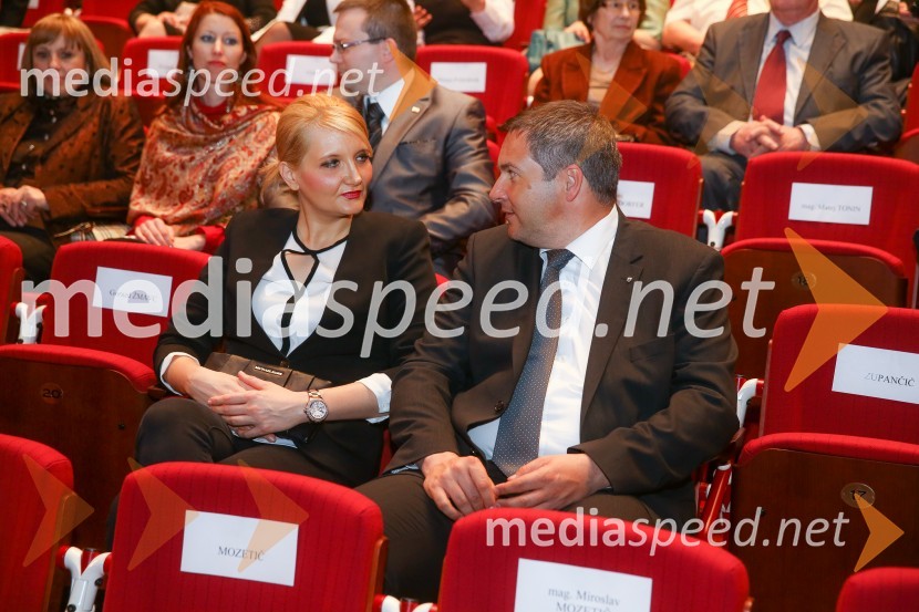  Vesna Györkös Žnidar, ministrica za notranje zadeve; mag. Dejan Židan, minister za kmetijstvo in okolje, predsednik stranke SDDržavna proslava in slavnostna seja ob 25. obletnici prvih svobodnih večstrankarskih volitev