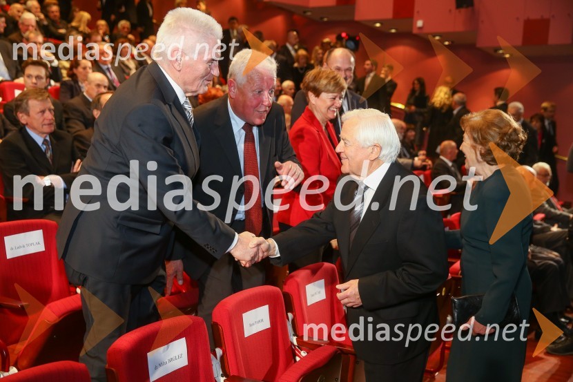 prof. dr. Ludvik Toplak,  predsednik Alma Mater Europaea, nekdanji rektor UM;  Ivan Bizjak;  Milan Kučan, nekdanji predsednik Republike Slovenije;  Štefka KučanDržavna proslava in slavnostna seja ob 25. obletnici prvih svobodnih večstrankarskih volitev