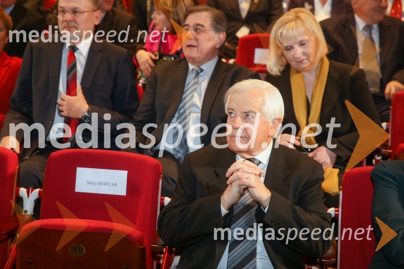  Jelko Kacin, politik; prof. dr. Rajko Pirnat, pravnik;  Milan Kučan, nekdanji predsednik Republike Slovenije;  ... Državna proslava in slavnostna seja ob 25. obletnici prvih svobodnih večstrankarskih volitev
