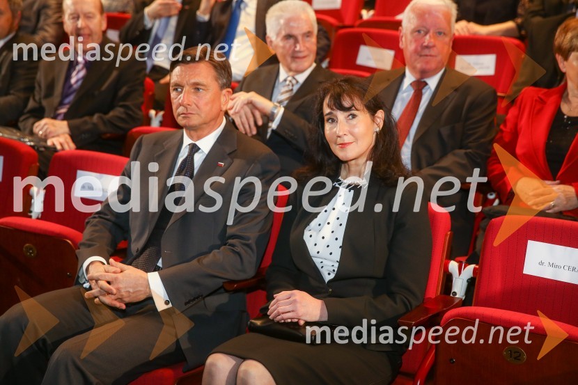  Borut Pahor, predsednik Republike Slovenije; prof. dr. Ludvik Toplak,  predsednik Alma Mater Europaea, nekdanji rektor UM;  Tanja Pečar, odvetnica;  Ivan BizjakDržavna proslava in slavnostna seja ob 25. obletnici prvih svobodnih večstrankarskih volitev