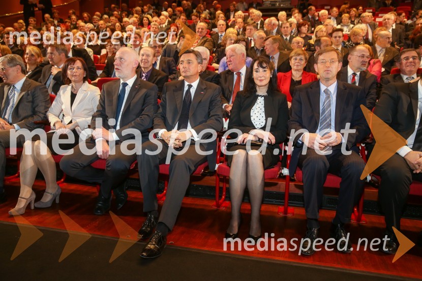  Mateja Gantar; dr. Milan Brglez, predsednik Državnega zbora Republike Slovenije;  Borut Pahor, predsednik Republike Slovenije;  Tanja Pečar, odvetnica; prof. dr. Miro Cerar, predsednik vlade Republike SlovenijeDržavna proslava in slavnostna seja ob 25. obletnici prvih svobodnih večstrankarskih volitev