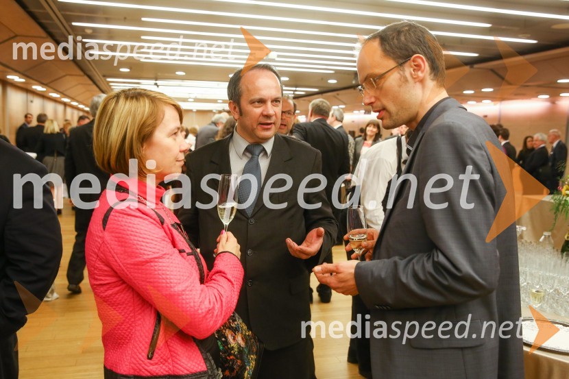  Alenka Jeraj, podpredsednica SDS;  Branko Grims, poslanec SDS;  Anže Logar, poslanec SDS, predsednik Ljubljanskega odbora SDS Državna proslava in slavnostna seja ob 25. obletnici prvih svobodnih večstrankarskih volitev