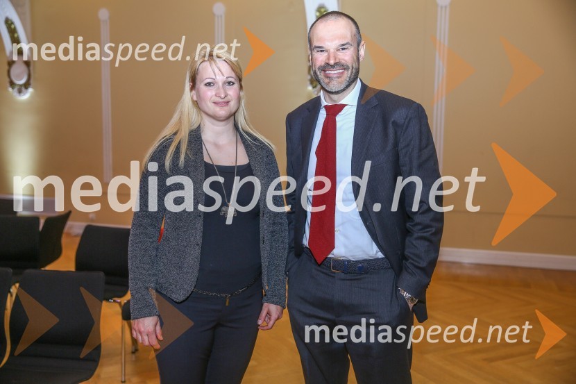  Petra  Tašker Žumer, odnosi z javnostmi Avto Triglav;  Riccardo Longo, FiatFiat 500x, slovenska predstavitev