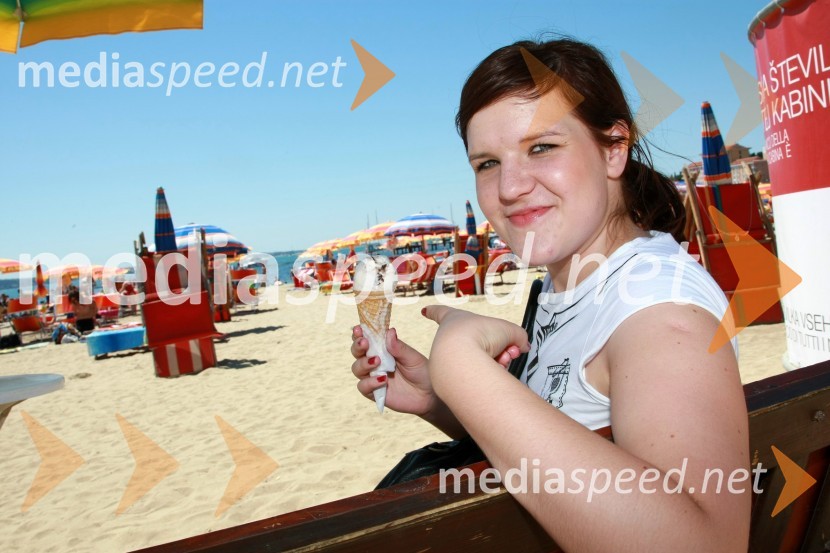 Maja Slatinšek, pevka30. festival Melodij morja in sonca, finalni večer