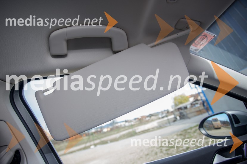 Volkswagen Passat Variant 2.0 TDI 4Motion Highline, zaščita pred sončnimi žarkiVolkswagen Passat Variant 2.0 TDI 4Motion Highline, mediaspeed test