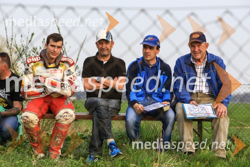  Jannik Klein, speedwayist;  ... ;  Izak Šantej, trener AMD Krško;  Milan Praznik, AMD KrškoSpeedway, druga dirka DP Slovenije in Hrvaške