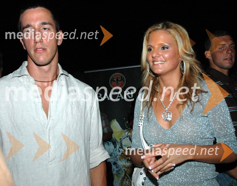 Stane Prodanovič in Tina Semolič, nekdanja tekmovalca oddaje Big BrotherPraznovanje rojstnega dne Alme Brdžanovič