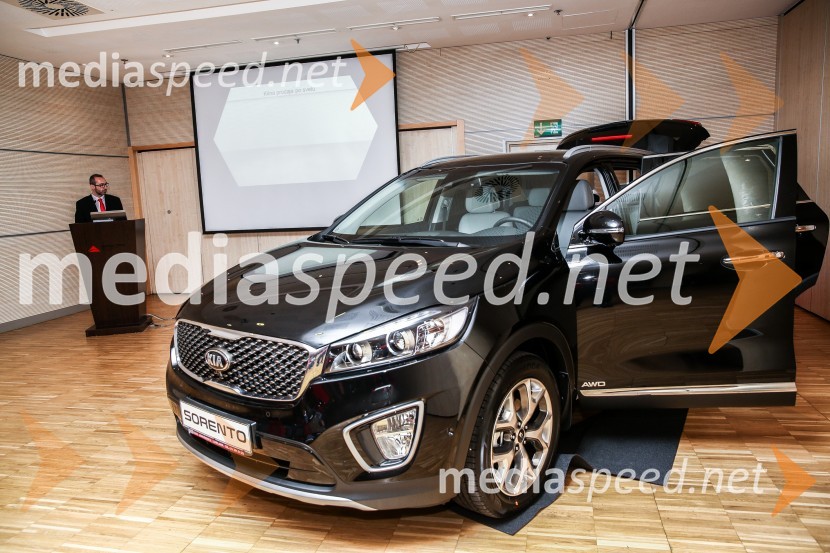 Kia SorentoKia Sorento, slovenska predstavitev