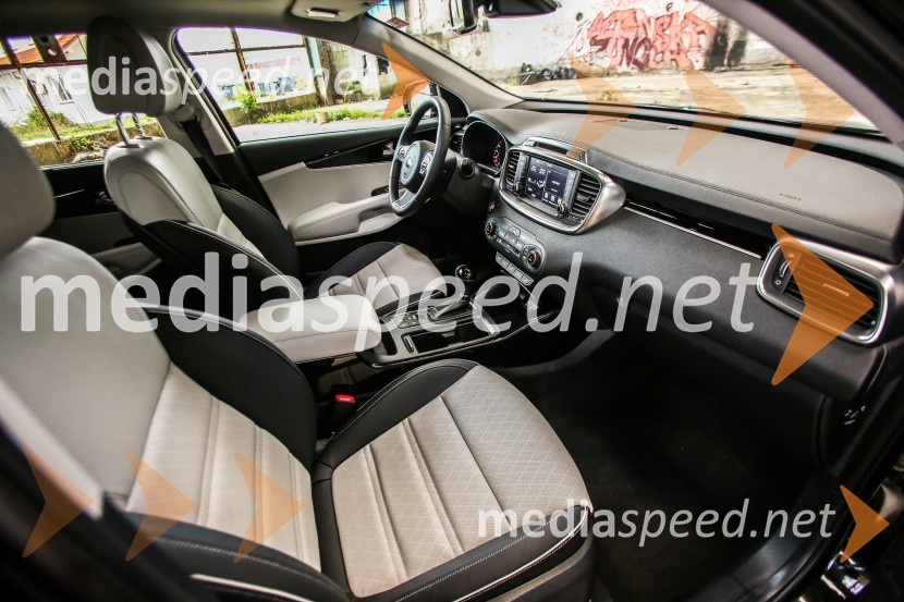 Kia SorentoKia Sorento, slovenska predstavitev