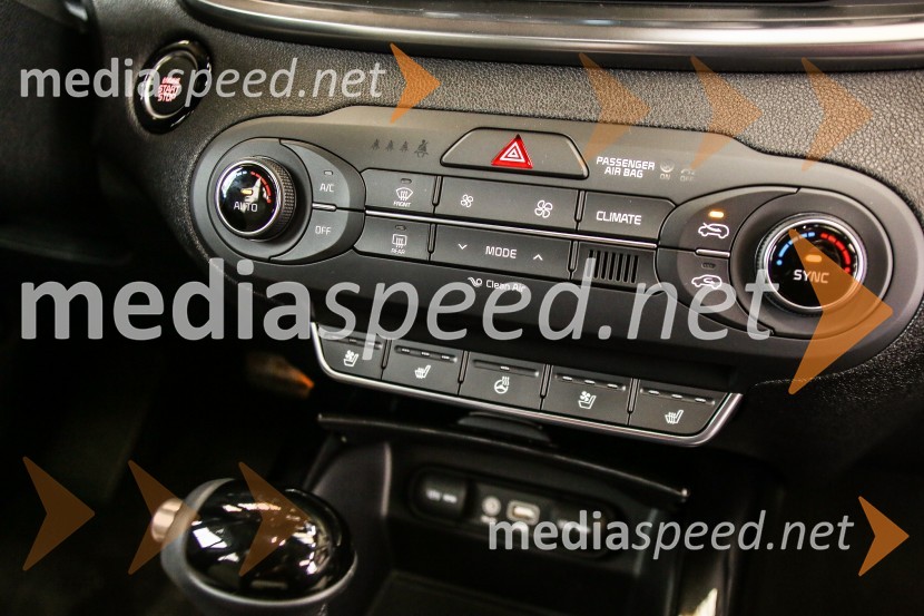 Kia SorentoKia Sorento, slovenska predstavitev