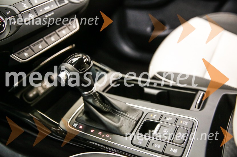 Kia SorentoKia Sorento, slovenska predstavitev