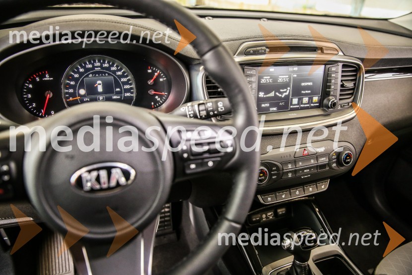 Kia SorentoKia Sorento, slovenska predstavitev