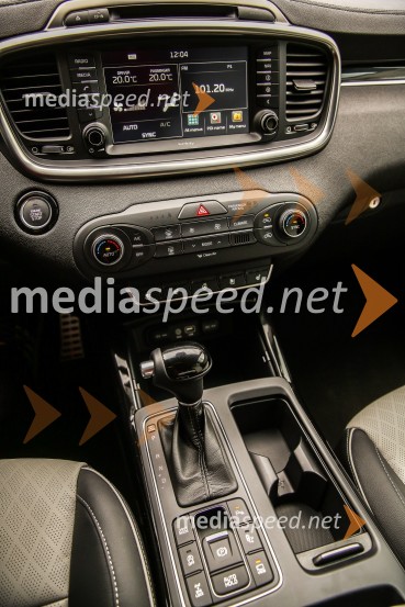 Kia SorentoKia Sorento, slovenska predstavitev