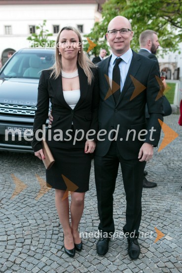  Katarina Meglič, vodja prodaje Summit Avto d.o.o.;  ... Land Rover Discovery Sport, predstavitev za VIP goste