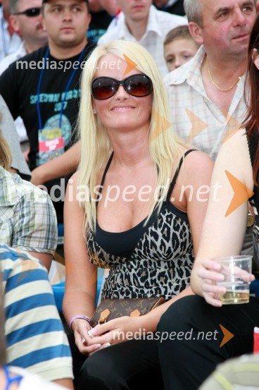 Anne Mette, zaročenka Nickija PedersenaSPEEDWAY, finale svetovnega ekipnega prvenstva