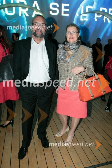 mag. Vojmir  Urlep, predsednik uprave Lek d.d.;  Mateja Urlep,  TikhePharmaLand Rover Discovery Sport, predstavitev za VIP goste