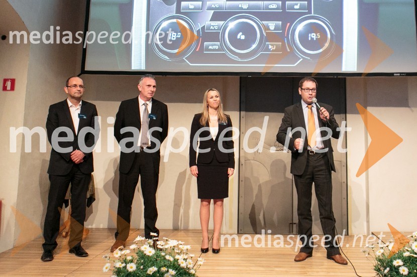 Matej Štirn, Summit Avto d.o.o.;  Mitja Hlebš, Summit Avto d.o.o.;  Katarina Meglič, vodja prodaje Summit Avto d.o.o.;  Jaka Kavčič, generalni direktor družbe Summit Avto d.o.o.Land Rover Discovery Sport, predstavitev za VIP goste