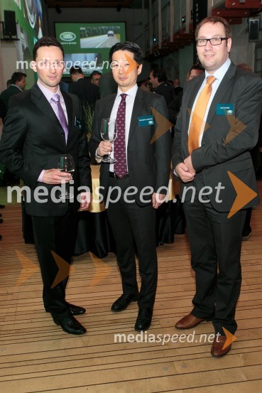  David Jurič, generalni direktor Summit motors Ljubljana;  Terumoto  Yamagata, izvršni direktor, Summit avto d.o.o.;  Jaka Kavčič, generalni direktor družbe Summit Avto d.o.o.Land Rover Discovery Sport, predstavitev za VIP goste