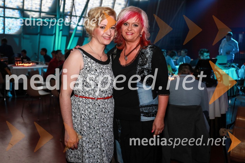  Zdenka Šafarič, pevka, Prleški kvintet;  Brigita Vrhovnik Dorič, pevka, Jodel express20. festival Slovenska polka in valček