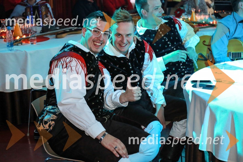  Gregor Gramc, ansambel Vikend;  Miha Lesjak, ansambel Vikend20. festival Slovenska polka in valček