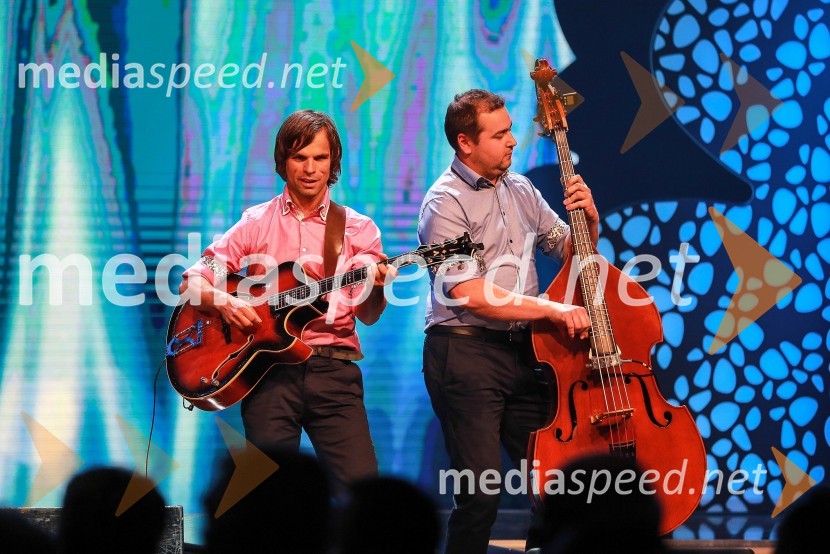 Člana ansambla Unikat20. festival Slovenska polka in valček