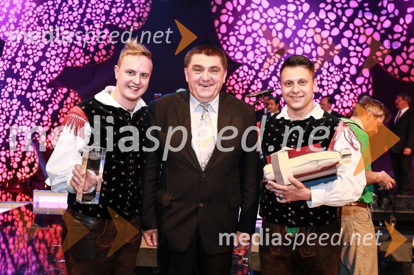  Miha Lesjak, ansambel Vikend;  Peter Misja, župan, Občina Podčetrtek;  Melvin Majcen, ansambel Vikend20. festival Slovenska polka in valček