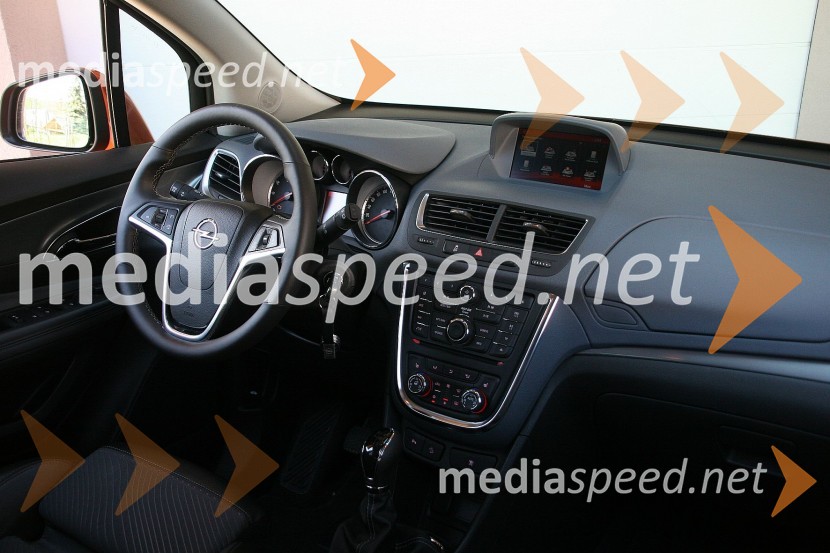 Opel Mokka 1.4 Turbo ECOTEC LPG Cosmo, notranjostOpel Mokka 1.4 Turbo ECOTEC LPG Cosmo, mediaspeed test