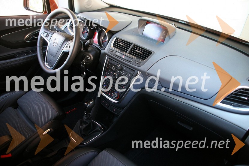 Opel Mokka 1.4 Turbo ECOTEC LPG Cosmo, notranjostOpel Mokka 1.4 Turbo ECOTEC LPG Cosmo, mediaspeed test